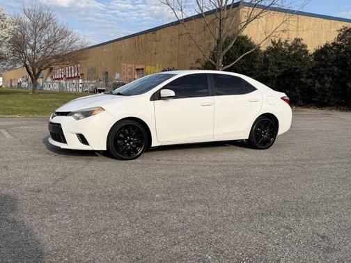 2016 Toyota Corolla LE Plus