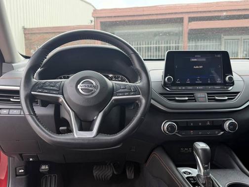 2022 Nissan Altima SR FWD