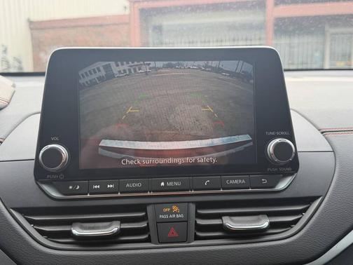 2022 Nissan Altima SR FWD