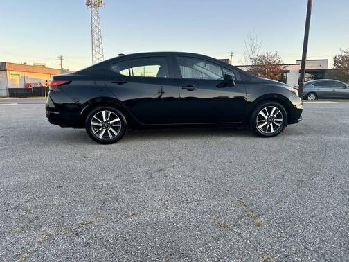 2021 Nissan Versa 1.6 SV
