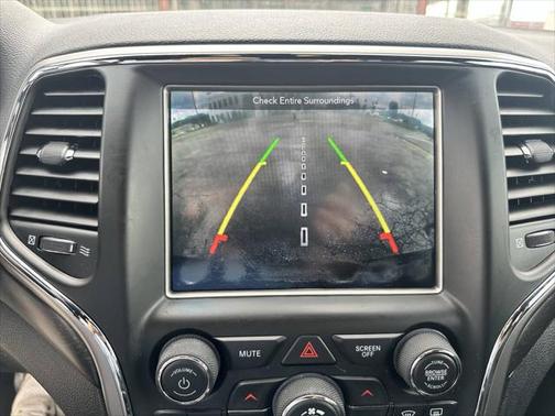 2018 Jeep Grand Cherokee Laredo E