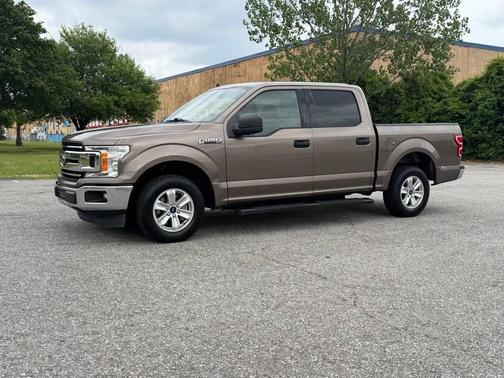 Gray 2019 Ford F-150 XLT