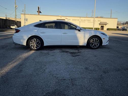 2021 Hyundai SONATA SEL