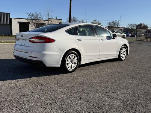 2019 Ford Fusion SE