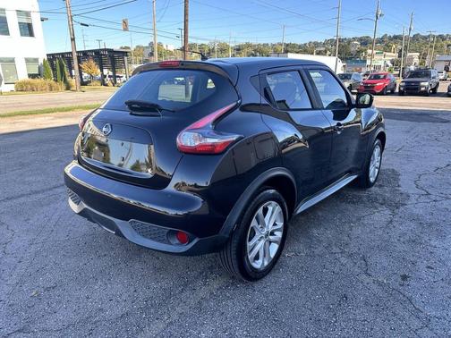 2015 Nissan Juke SV 4dr Crossover