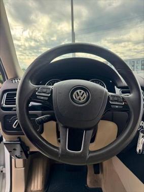2014 Volkswagen Touareg 3.6L Sport