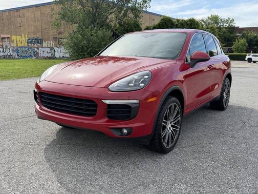 Carmine Red 2016 Porsche Cayenne Cayenne