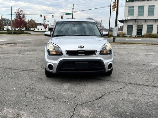 2012 Kia Soul +