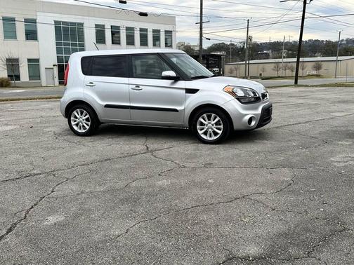 2012 Kia Soul +