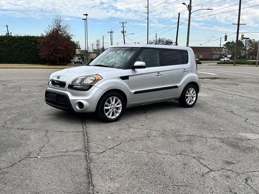 2012 Kia Soul +