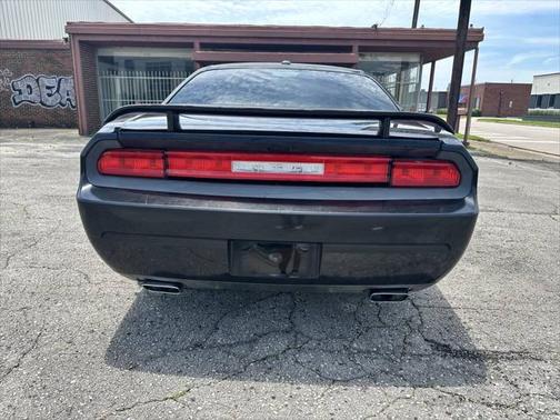 2011 Dodge Challenger Base
