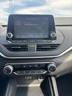 2020 Nissan Altima SR FWD