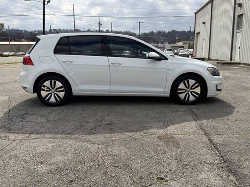 2015 Volkswagen e-Golf SEL Premium