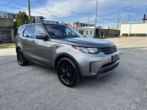 2017 Land Rover Discovery SE