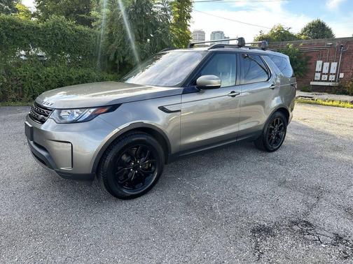2017 Land Rover Discovery SE
