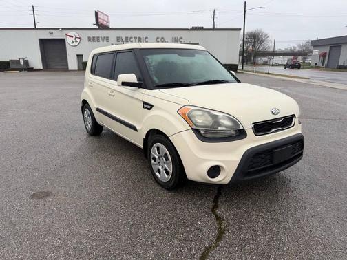 2013 Kia Soul Base