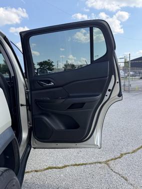 Gold 2017 GMC Acadia SLT-1