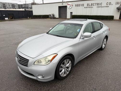 2011 INFINITI M56 Base