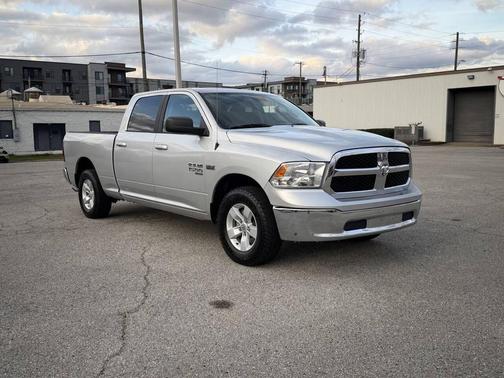 2019 RAM 1500 SLT