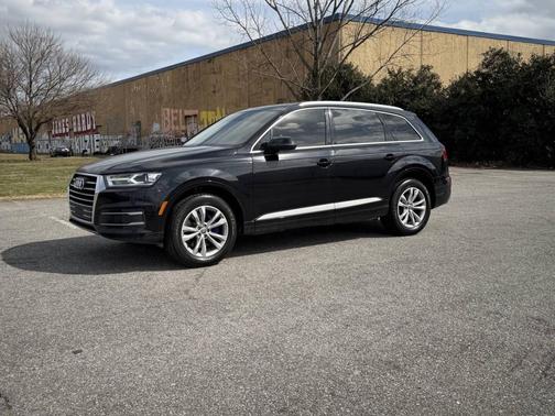 2019 Audi Q7 45 Premium