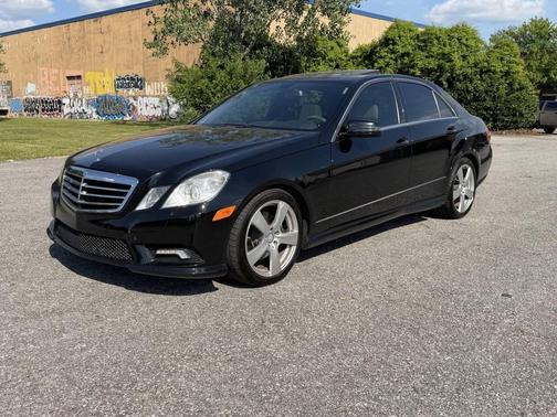 Black 2011 Mercedes-Benz E-Class E 350 Luxury 4dr Sedan
