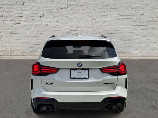 Mineral White Metallic 2023 BMW X3 sDrive30i