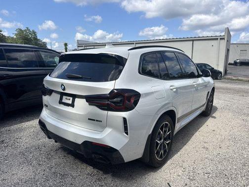 Mineral White Metallic 2023 BMW X3 sDrive30i