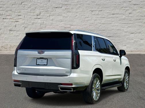 Crystal White Tricoat 2024 Cadillac Escalade Premium Luxury