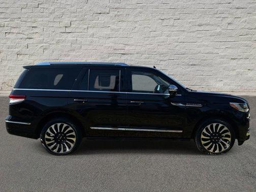 2023 Lincoln Navigator Black Label