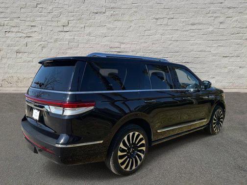 2023 Lincoln Navigator Black Label