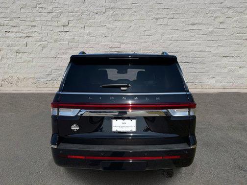 2023 Lincoln Navigator Black Label