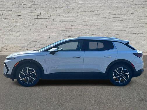Summit White 2026 Chevrolet Equinox EV LT