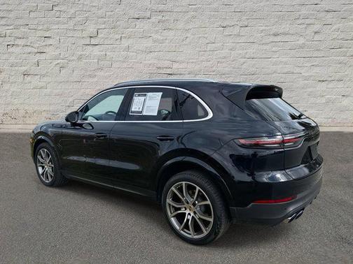 2022 Porsche Cayenne Cayenne