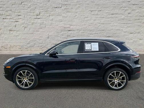 2022 Porsche Cayenne Cayenne