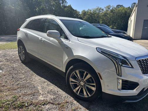 Crystal White Tricoat 2023 Cadillac XT5 Premium Luxury