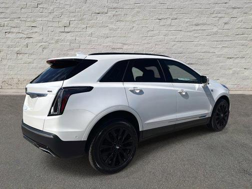 2025 Cadillac XT5 Sport