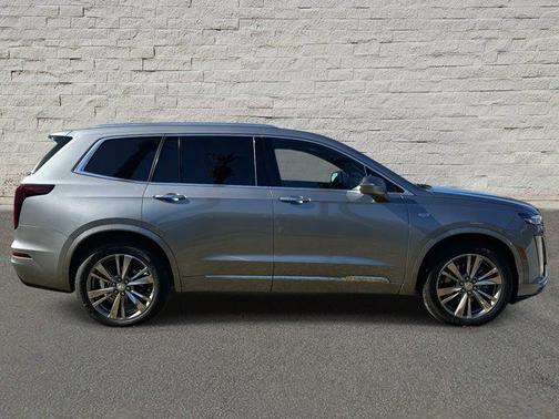 2025 Cadillac XT6 Premium Luxury FWD