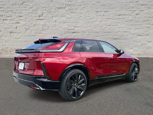 2024 Cadillac LYRIQ Sport