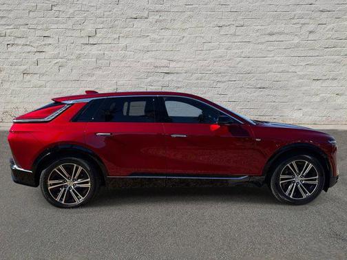 2024 Cadillac LYRIQ Luxury