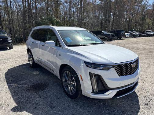 2025 Cadillac XT6 Premium Luxury FWD