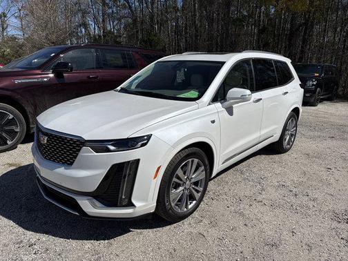 2025 Cadillac XT6 Premium Luxury FWD