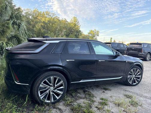 2025 Cadillac LYRIQ Luxury
