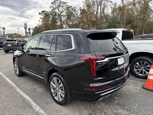 2025 Cadillac XT6 Premium Luxury FWD