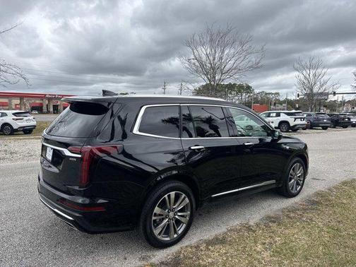 2025 Cadillac XT6 Premium Luxury FWD