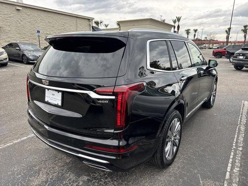 2025 Cadillac XT6 Premium Luxury FWD