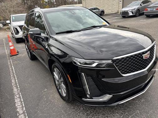 2025 Cadillac XT6 Premium Luxury FWD