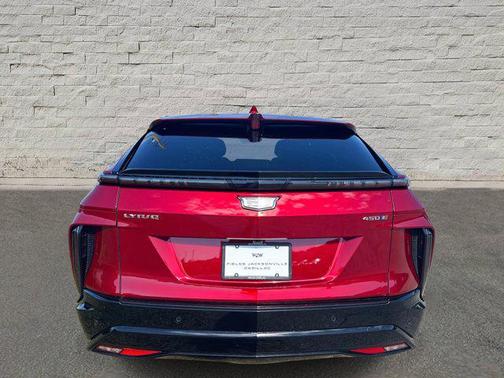 2025 Cadillac LYRIQ Sport