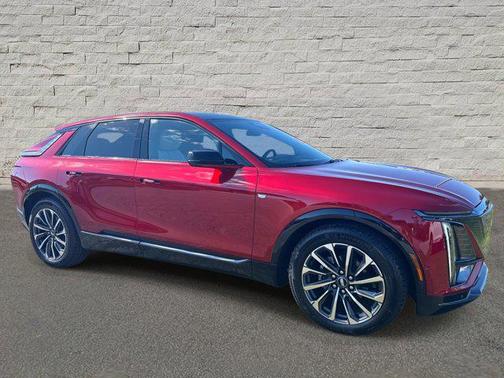 2025 Cadillac LYRIQ Sport