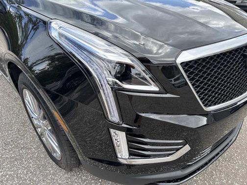 2025 Cadillac XT5 Sport