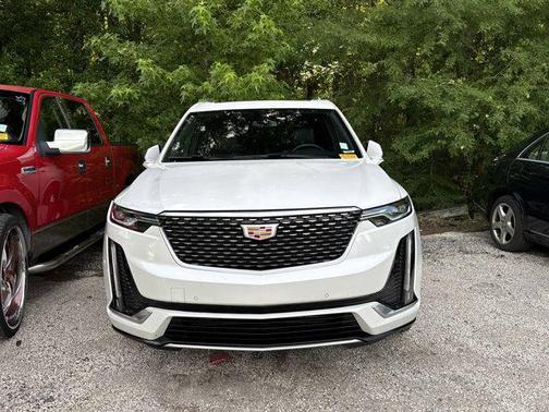 2023 Cadillac XT6 Luxury AWD